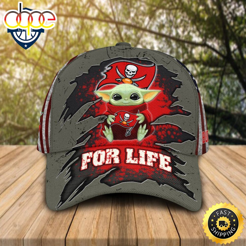HOT Baby Yoda Hug Tampa Bay Buccaneers Logo For Life Cap